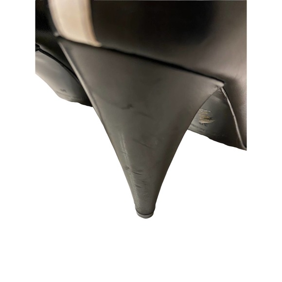 Marc Jacobs Black Leather Buckle Front Heels Size 39 - Picture 5 of 9